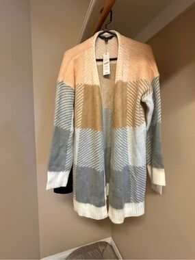 Signature Studio Peach, Gray & Cream Colorblock Open Front Cardigan NWT
